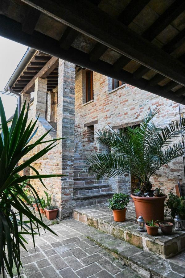 Il Poggio Villa Mombaroccio Eksteriør bilde