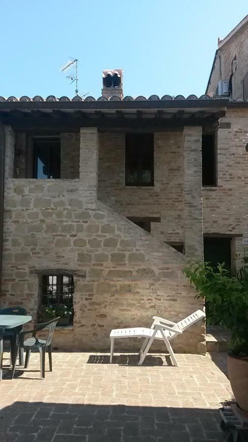 Il Poggio Villa Mombaroccio Eksteriør bilde