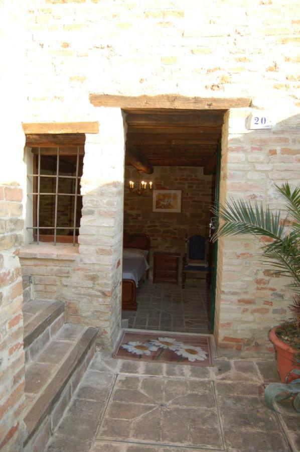 Il Poggio Villa Mombaroccio Eksteriør bilde